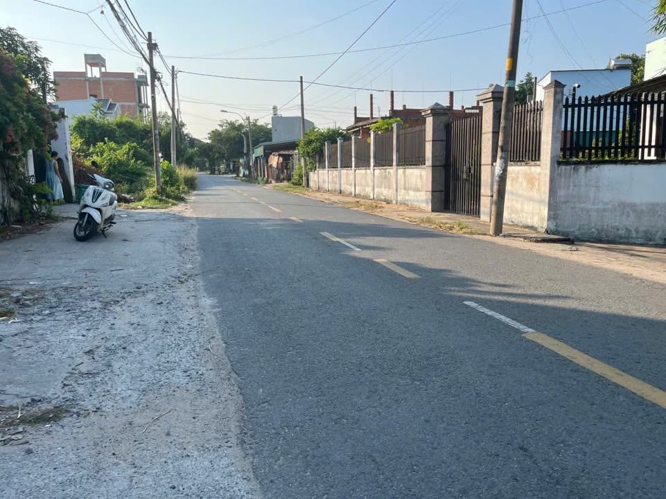 Đất nền mặt tiền đường Tân Hiệp 4, Hóc Môn 141m² giá chỉ 5 tỷ - Tiềm năng đầu tư cao!