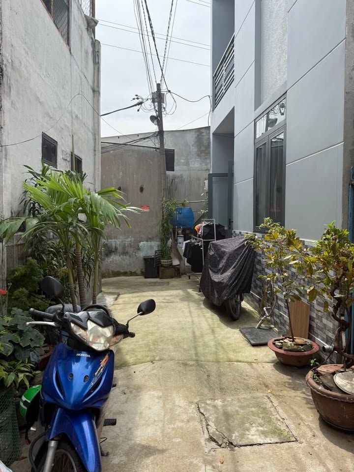 Nhà cấp 4 mặt tiền QL1A phường Tân Thới Hiệp 120m² giá 30 tỷ - Sổ hồng chính chủ, không quy hoạch!