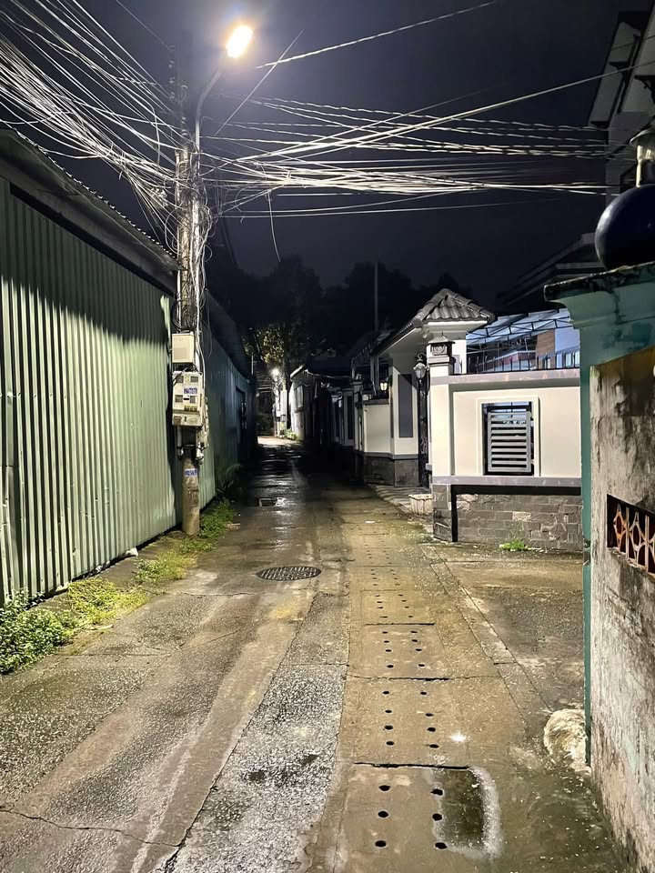 Nhà phố Phú Thọ, Thủ Dầu Một 99m² giá 2.99 tỷ - Ô tô vào tận nhà!