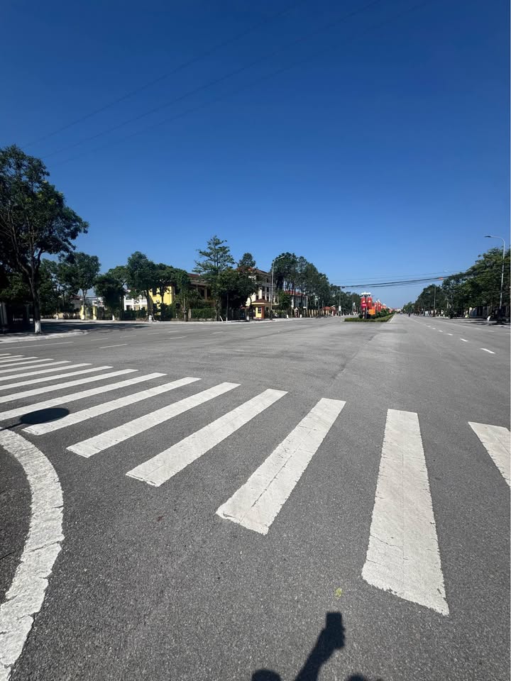 Đất nền Gia Đông 100m² giá 3.1 tỷ - Đường ô tô thông, đầu tư sinh lời cao!