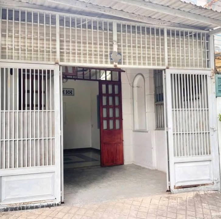 Nhà cấp 4 cho thuê đường 10, Thủ Đức 90m² giá 7 tỷ - Cơ hội đầu tư hấp dẫn!
