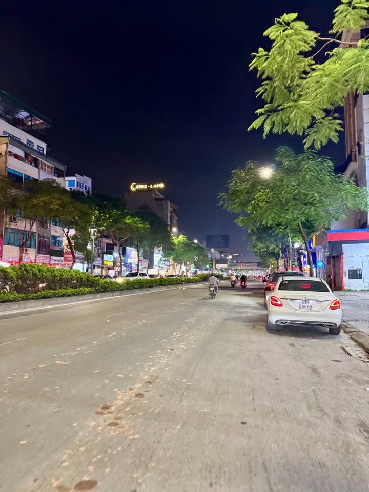 Bán đất Hoàng Như Tiếp Long Biên 131m² giá 27 tỷ - Tiềm năng đầu tư lớn!