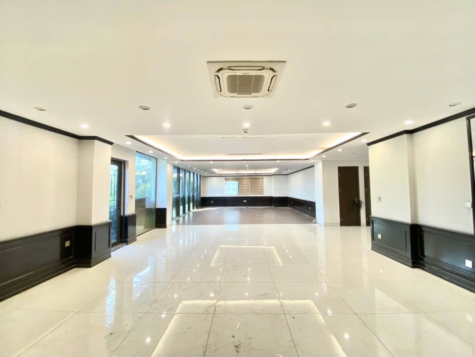 Cho thuê văn phòng 150m² tại Vũ Tông Phan, Thanh Xuân - Vị trí đắc địa, giá thỏa thuận!