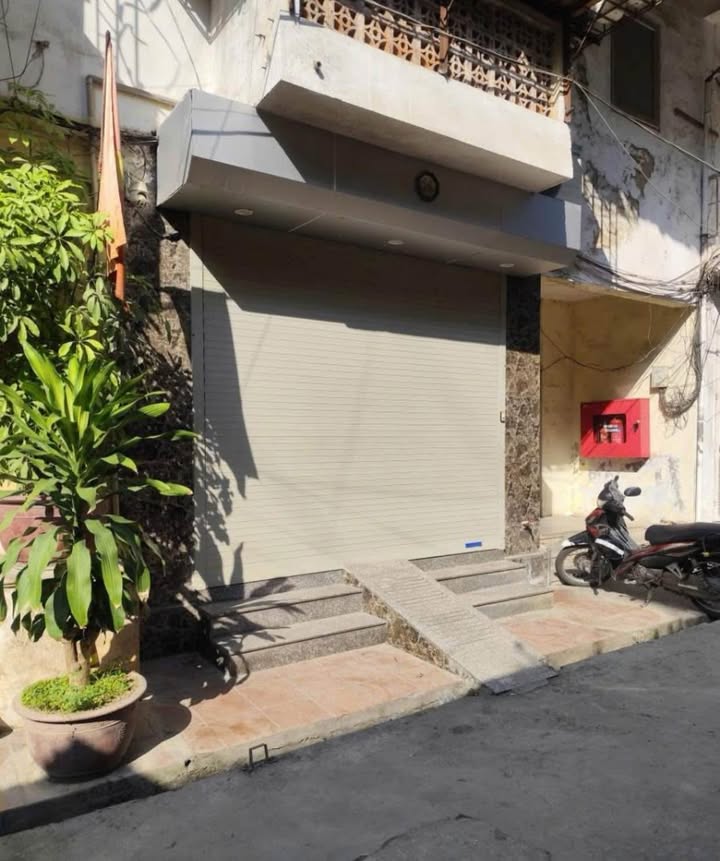 Nhà phố Cát Linh 95m² giá 6.2 tỷ - Ô tô đỗ cửa, thiết kế hiện đại!