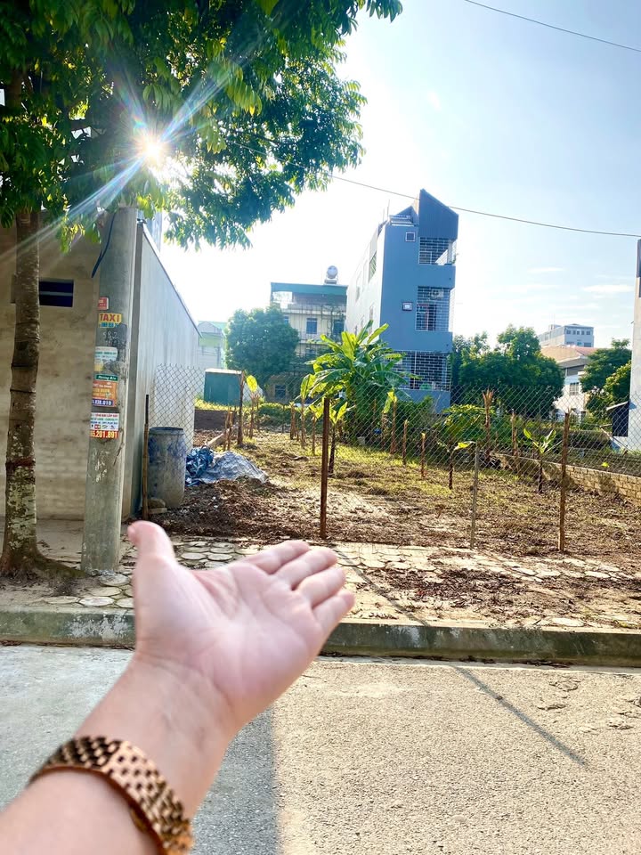 Đất nền Khu đô thị Phú Cát Thạch Thất 100m² giá chỉ 4xx triệu - Đầu tư sinh lời hấp dẫn!