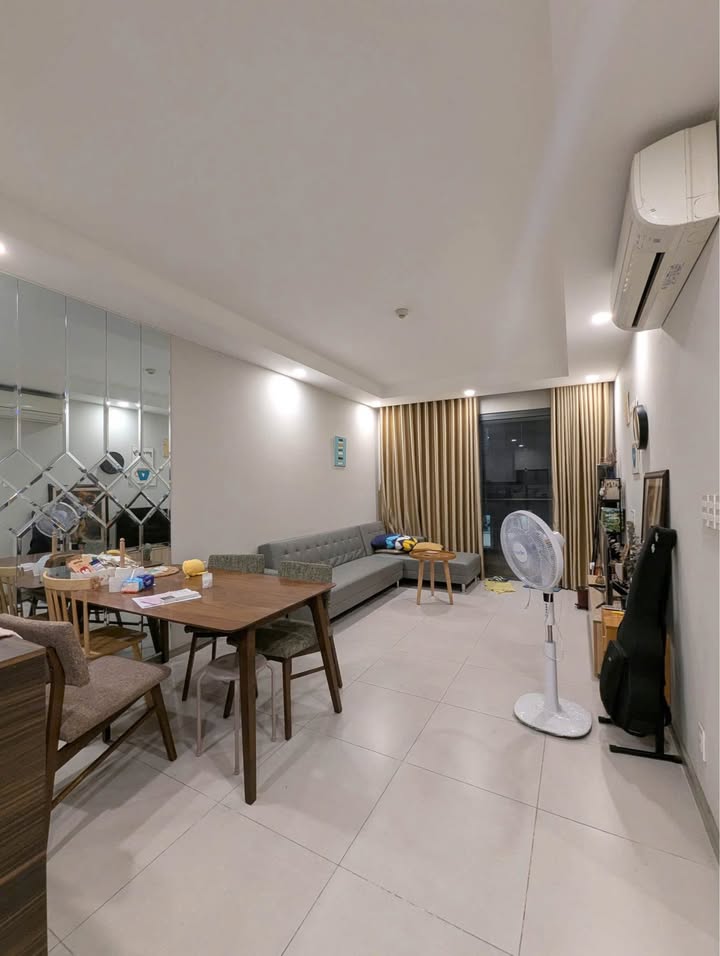 Căn hộ cho thuê The Gold View 346 Bến Vân Đồn 81m² - Nội thất đầy đủ, giá chỉ 18 triệu!