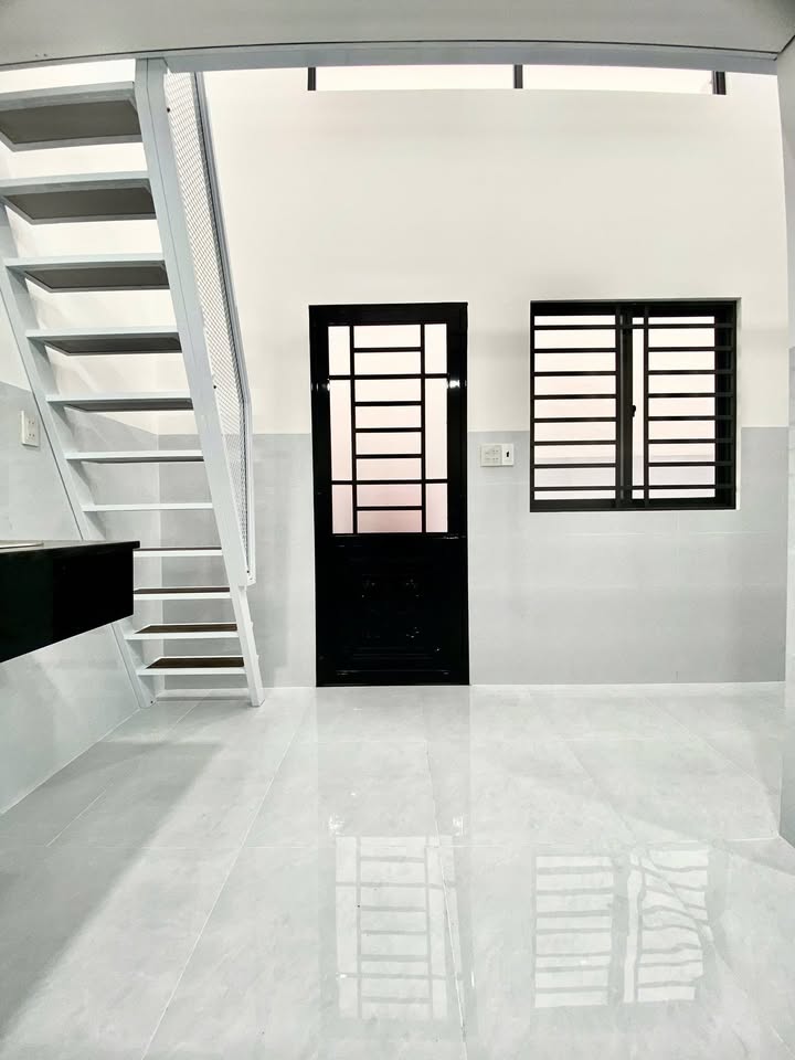 Phòng trọ cho thuê đường Quản Trọng Hoàng, quận Ninh Kiều, 15m² giá 3 triệu - Gần Đại Học Cần Thơ!