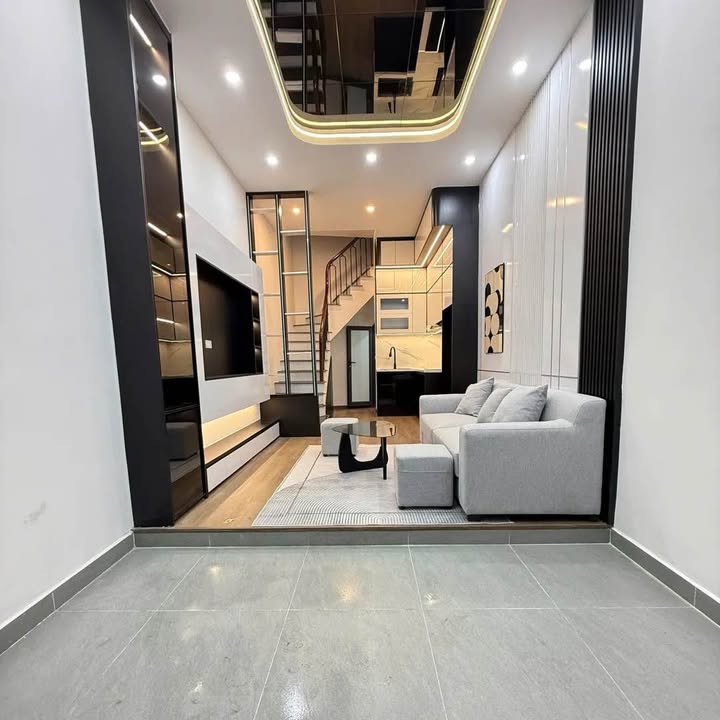 Nhà 5 tầng Kim Mã, Ngọc Khánh, 29m² giá 8.3 tỷ - Đầu tư sinh lời cao!