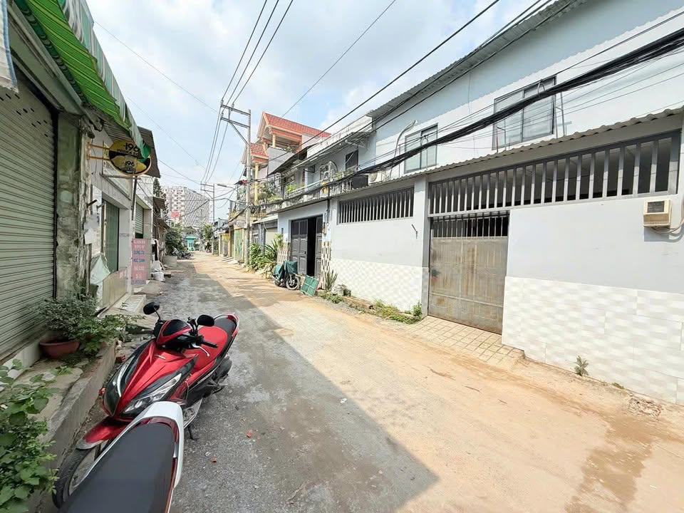 Nhà mặt tiền kinh doanh Linh Đông 56m² giá 5.7 tỷ - Đầu tư sinh lời ngay!