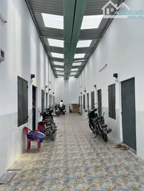 Dãy trọ 10 phòng Đoàn Nguyễn Tuấn, 200m² giá 1.53 tỷ - Đầu tư sinh lời cực tốt!