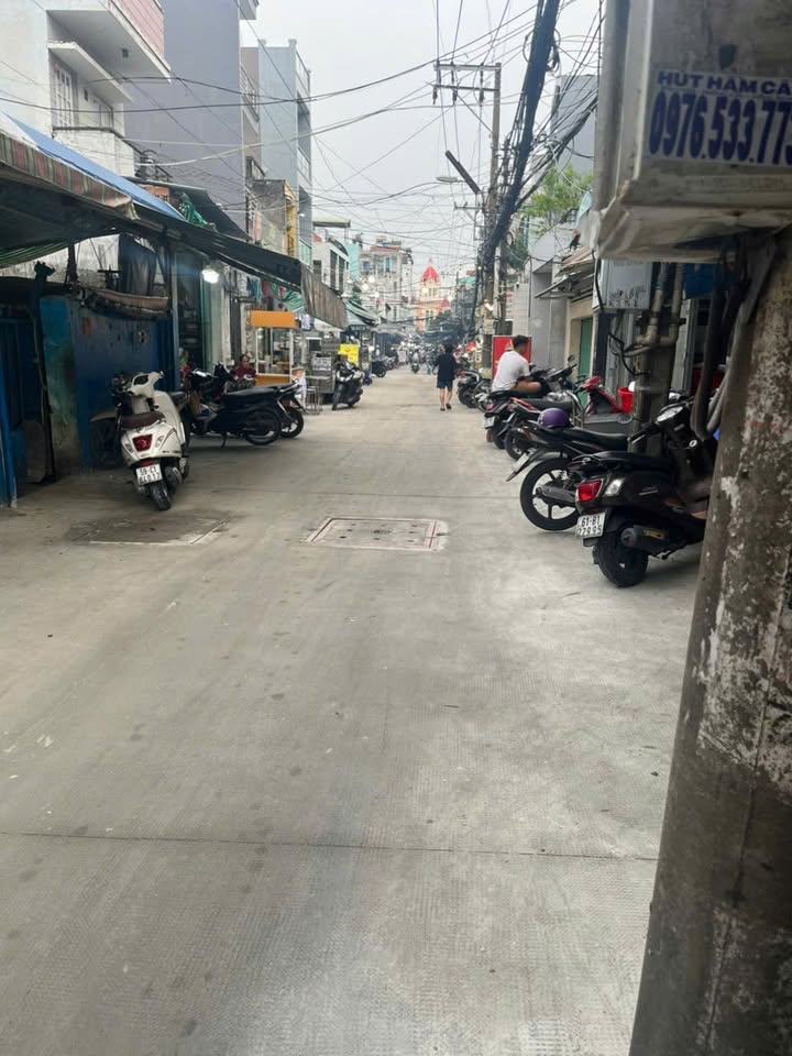 Nhà Bán Đường Đoàn Văn Bơ, Quận 4, 52.61m² giá 5.8 tỷ - Sổ hồng chính chủ, tiện kinh doanh!