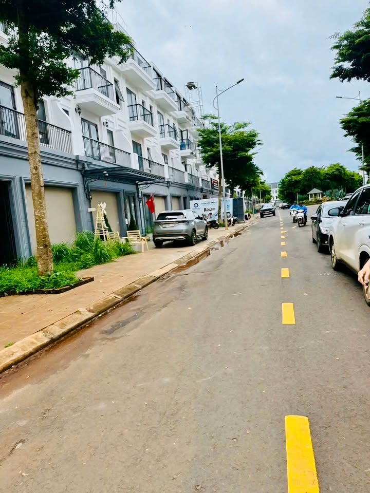 Nhà phố EcoCity Premia 120m² giá 7.5 tỷ - Thiết kế hiện đại, vừa ở vừa kinh doanh!