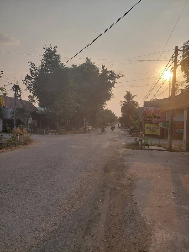 Đất mặt tiền Trường Chinh, Phường Ninh Thạnh, Tây Ninh 110m² - Giá chỉ 950 triệu!