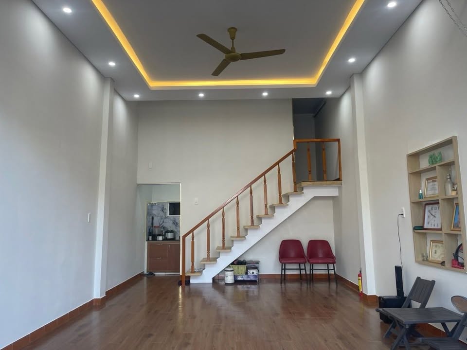 Nhà mặt tiền đường Cách Mạng Tháng 8, Hòa Thọ Đông, Đà Nẵng 46m² giá 6 tỷ - Kinh doanh sầm uất!