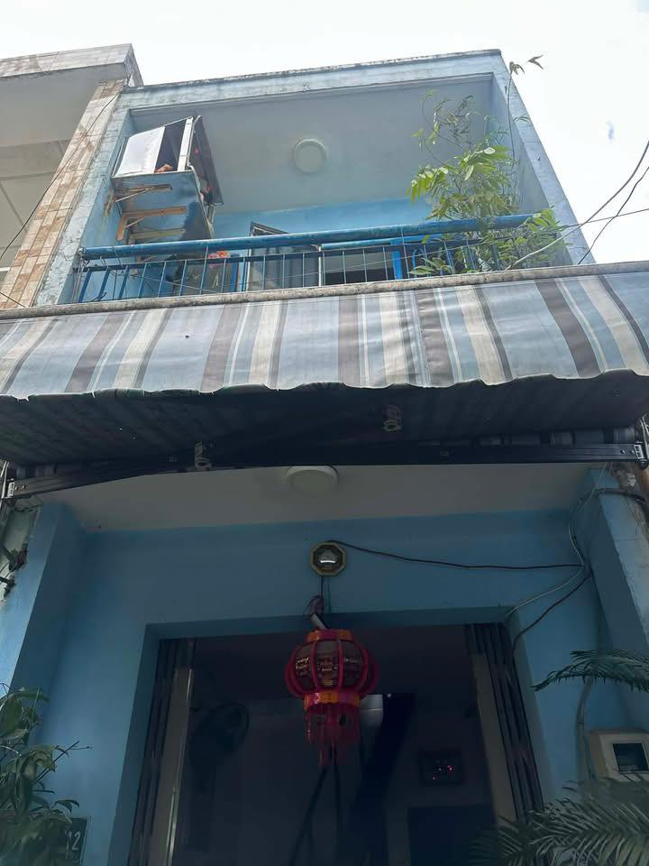 Nhà 2 tầng đường Lê Độ, Đà Nẵng 30m² giá 1.35 tỷ - Khu vực sầm uất nhất!