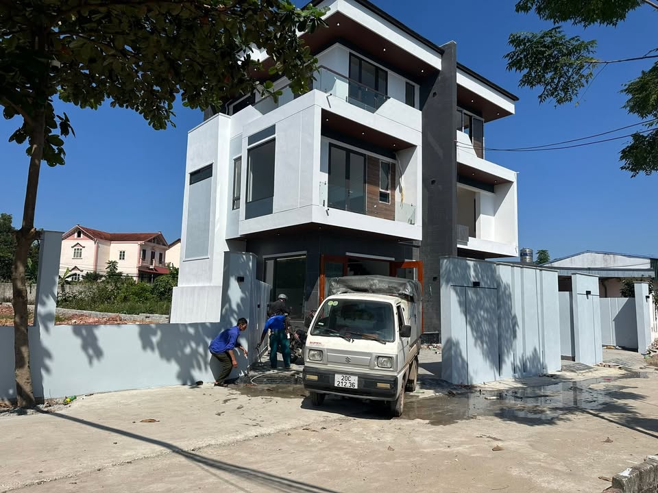 Nhà 3 tầng phường Đồng Quang, Thái Nguyên 114m² giá 4.68 tỷ - Chính chủ bán gấp!