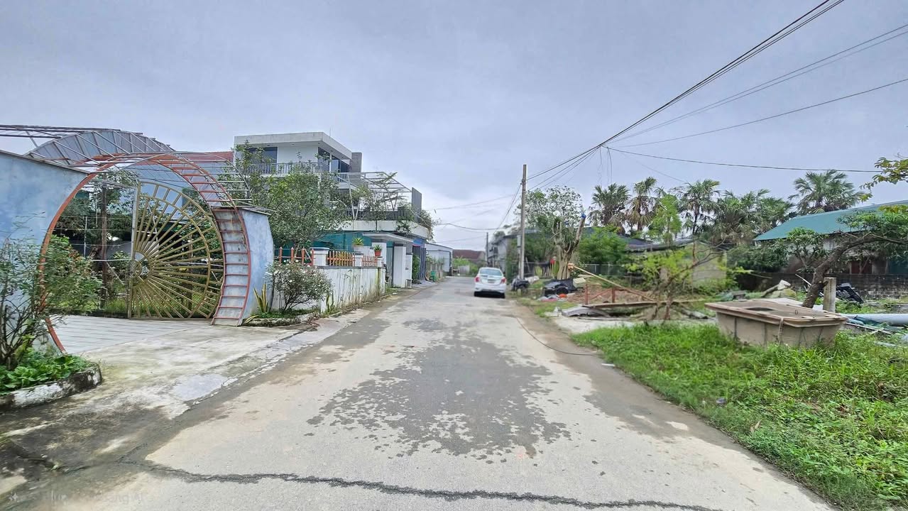 Đất nền khu phố Hồng Hà, Thạch Trung 117m² giá 2.1 tỷ - Đường rộng 7m, gần chợ