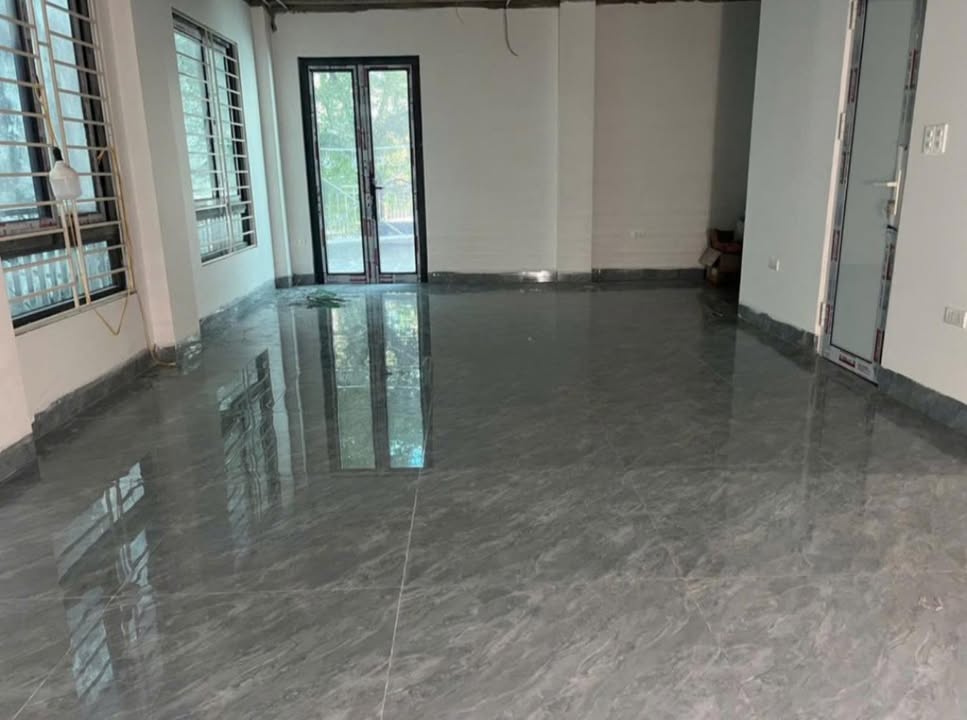 Mặt bằng kinh doanh cho thuê tại Nguyễn Phúc Lai, Đống Đa 120m² - Phù hợp cho mô hình SIÊU THỊ, NAIL, SPA, CAFE!