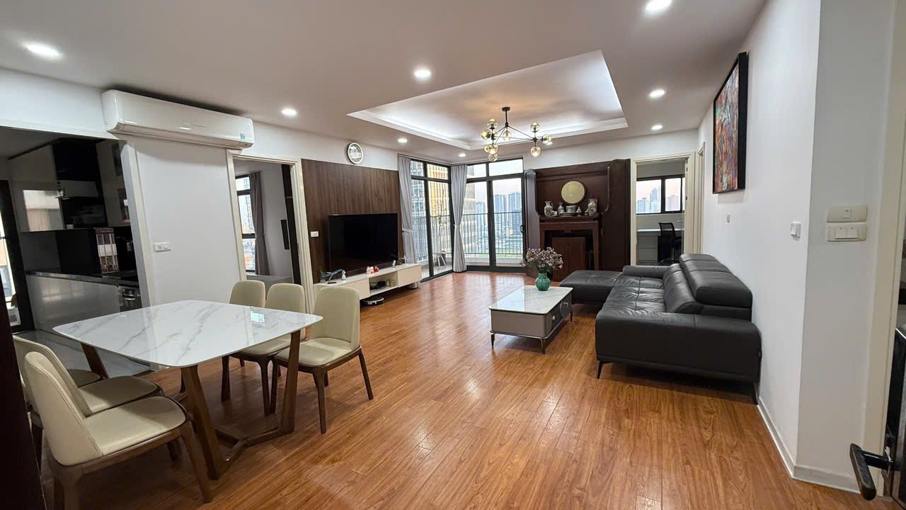 Căn hộ Tòa NO1 Xuân Đỉnh 132m² giá thỏa thuận - View hồ Tây tuyệt đẹp!