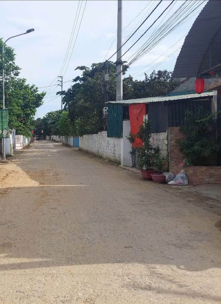 Đất thổ cư 200m² mặt tiền 7m tại đường Mồ Đồi, Yên Bài - Giá đầu tư hấp dẫn!