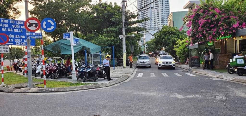 FrontHouse tại Xuân Tâm, Hải Châu 115,6m² giá 10 tỷ - Vị trí đắc địa gần cầu Thuận Phước!