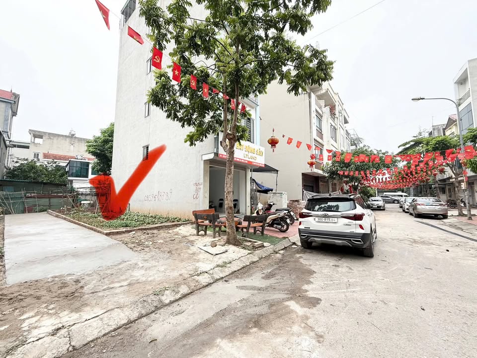 Đất lô góc Khu D Yên Nghĩa 50m² giá chỉ 12.1 tỷ - Cơ hội đầu tư sinh lời!