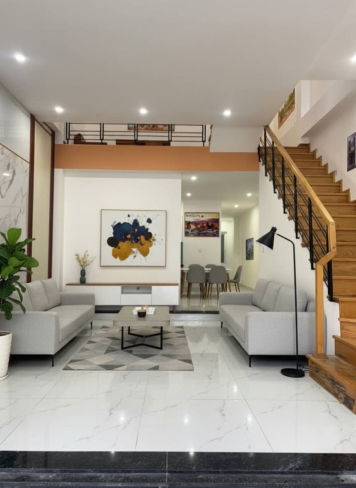 Nhà 2 tầng đường Văn Tiến Dũng, Đà Nẵng 96m² giá 6 tỷ - Gần công viên, tiện ích đầy đủ!