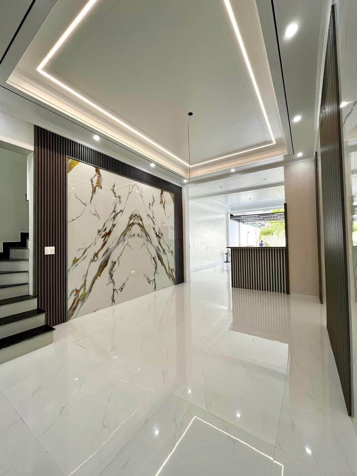 Nhà 3 tầng mặt đường Phùng Khắc Khoan - Giải Phóng 156m² giá 6.5 tỷ - Kinh doanh đắc địa!