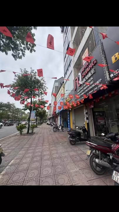 Nhà mặt phố Ngô Gia Tự 46m² giá 18.6 tỷ - Kinh doanh đỉnh cao!