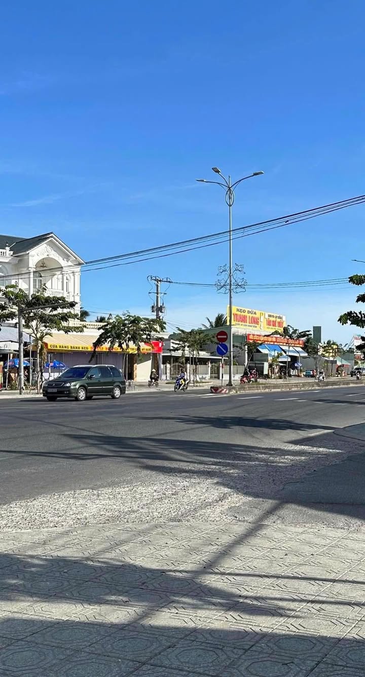 Đất mặt tiền Quốc lộ 60 Châu Thành Bến Tre 140m² giá 1.95 tỷ - Kinh doanh thuận lợi!