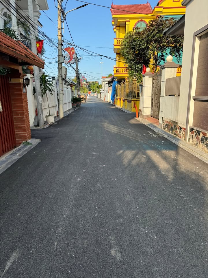 Đất Nghĩa Vũ Dục Tú 45m² giá 2 tỷ - Sổ đỏ chính chủ, cơ hội đầu tư tốt!