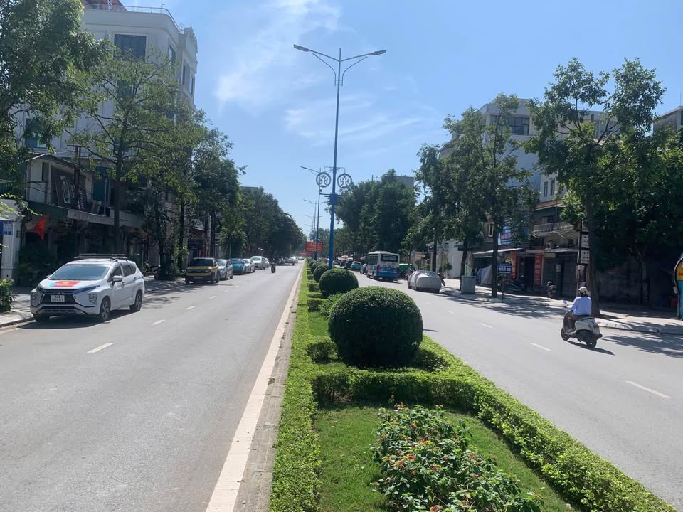 Bán nhà góc 2 mặt tiền đường Hồng Quang TP Hải Dương 30m² - Phù hợp kinh doanh đa ngành!