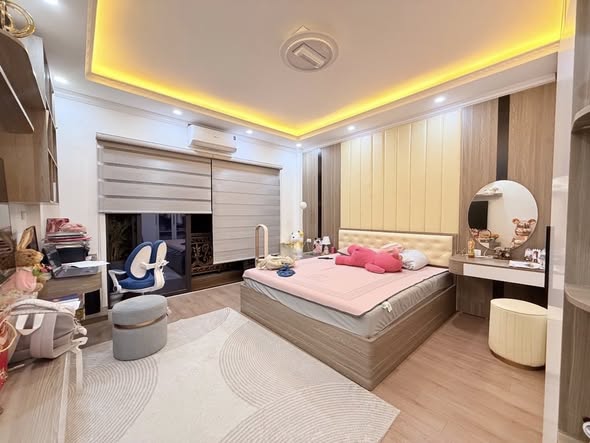 Nhà phố Bạch Mai 20m² giá 5 tỷ - Sổ đỏ chính chủ, đỗ ô tô tận cửa!