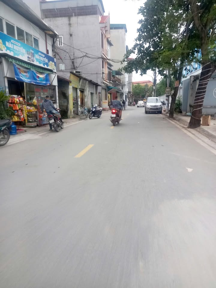 Cho thuê mặt bằng kinh doanh nguyên căn 5 tầng đường Huỳnh Cung 36m² - Kinh doanh sầm uất, tiện ích đầy đủ!