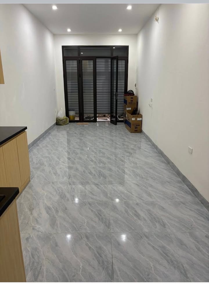 Nhà nguyên căn 3 tầng tại Khâm Thiên 35m² - Phù hợp cho gia đình nhỏ