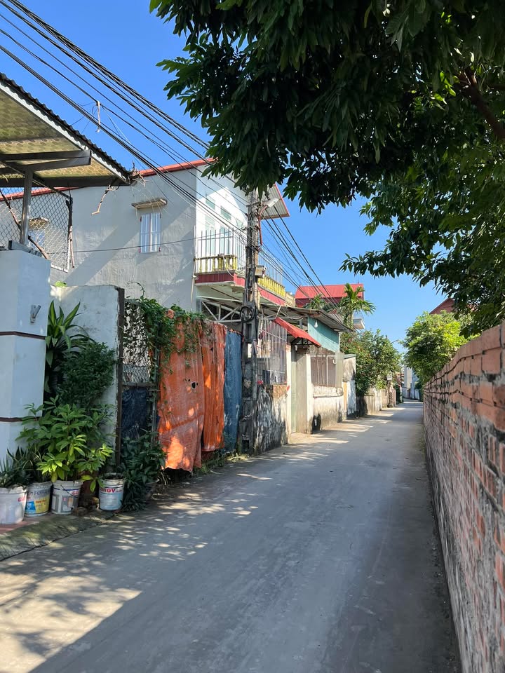 Đất thổ cư Nội Hoàng 161,7m² giá 2,9 tỷ - Vị trí đẹp, đầu tư sinh lời!