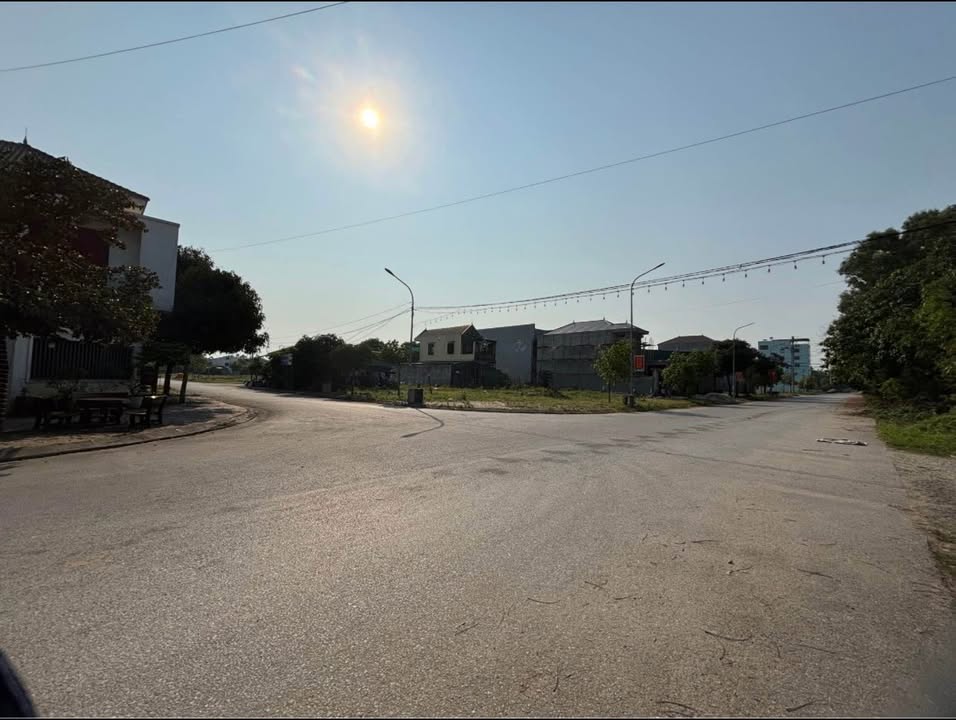 Bán đất mặt đường Nguyễn Văn Tố, phường Vinh Phú, 135m² - Đầu tư sinh lời bền vững!