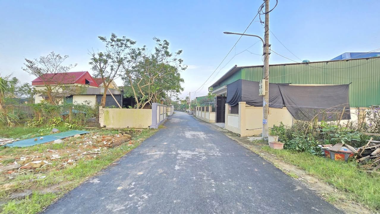 Đất TDP Thúy Hội, Thạch Hưng 198m² giá 2.6 tỷ - Vị trí đắc địa gần sân vận động!