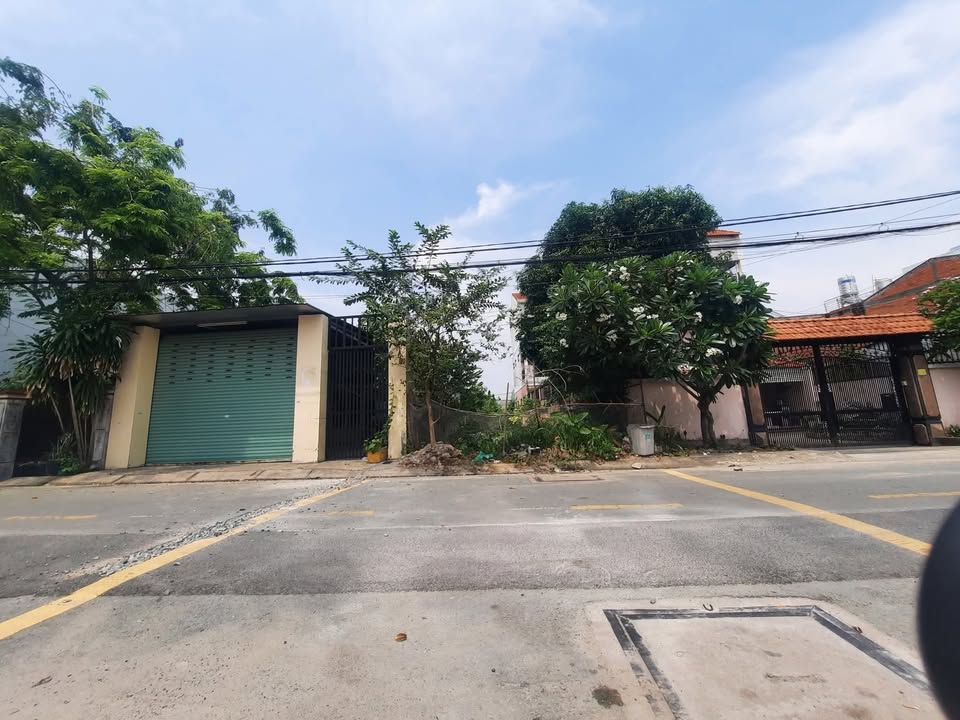 Đất mặt tiền tại xã Tân Hiệp, huyện Hóc Môn, 166m² giá 4.686 tỷ - Cơ hội đầu tư hấp dẫn!