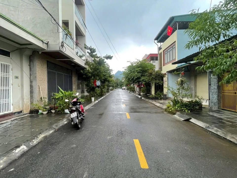 Nhà cấp 4 Hòa Bình 100m² giá 3.2 tỷ - Đầu tư sinh lời ngay!