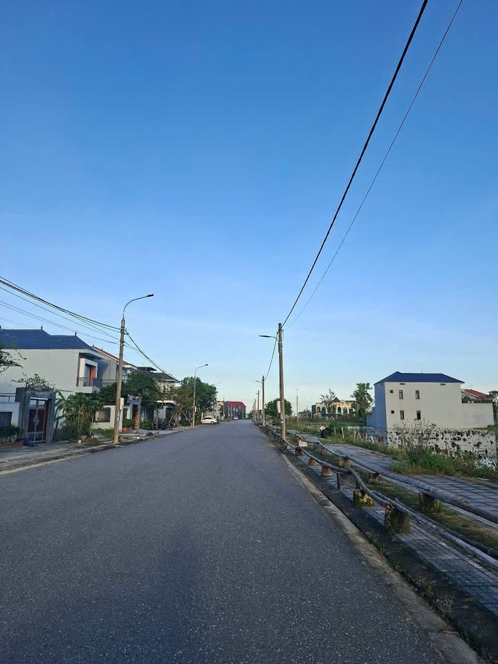 Đất thổ cư Thôn Hòa, xã Thạch Hưng, TP Hà Tĩnh 300m² giá 7 tỷ - Cơ hội đầu tư hấp dẫn!