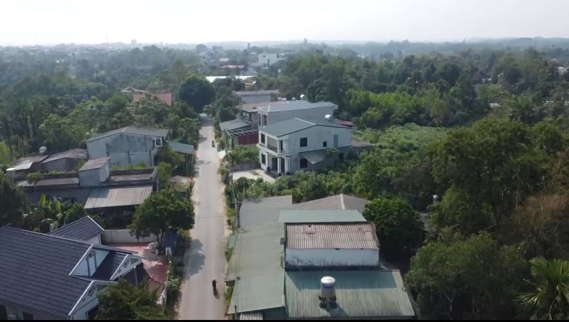 Đất thổ cư Cẩm Khê 97m² giá 1 tỷ - Sổ đỏ chính chủ, giao thông thuận tiện!