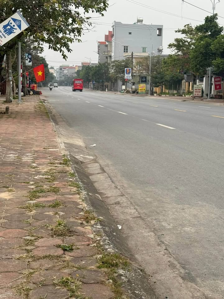 Nhà mặt đường 39B, Kiến Xương 90m² giá 2 tỷ - Vị trí đắc địa, đầu tư sinh lời!