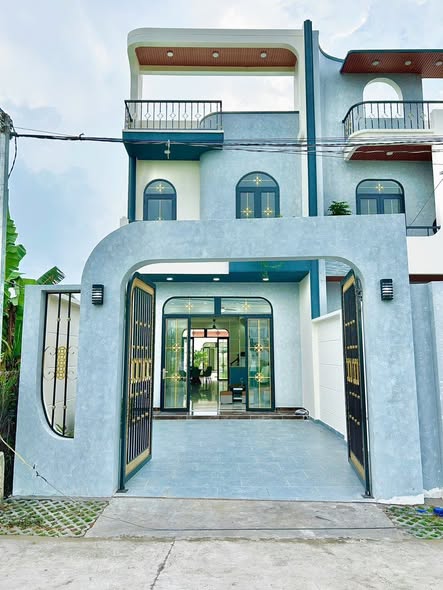 Nhà Vườn Hiện Đại 225m² Cần Đước 4.18 Tỷ - Thiết kế cực thoáng, sân vườn rộng rãi!