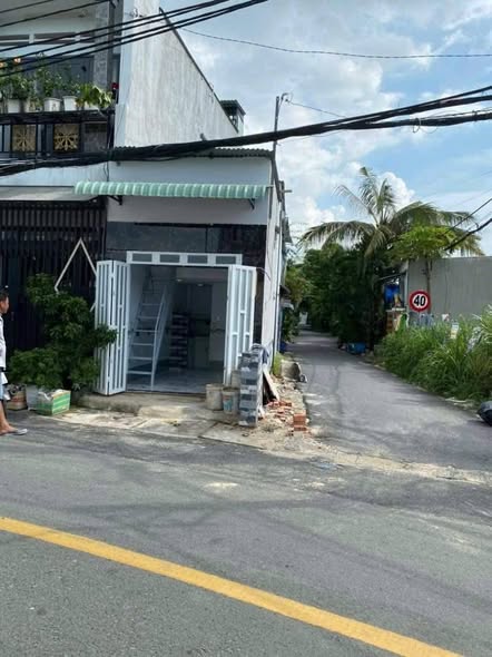 Nhà mặt tiền đường Tân Xuân 1, Hóc Môn, 15m² - Giá chỉ 720 triệu, bớt lộc!