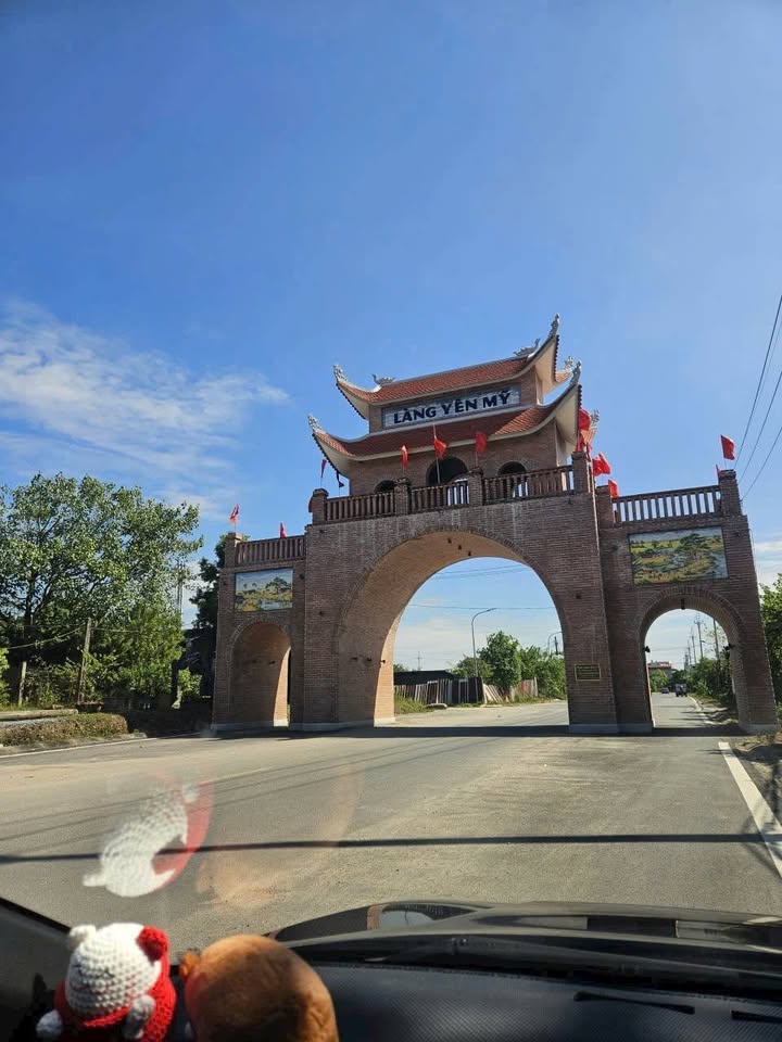 Đất vườn 1000m² xã Thanh Trì, Hà Nội - Giá chỉ 2 triệu/m², Sổ đỏ chính chủ!