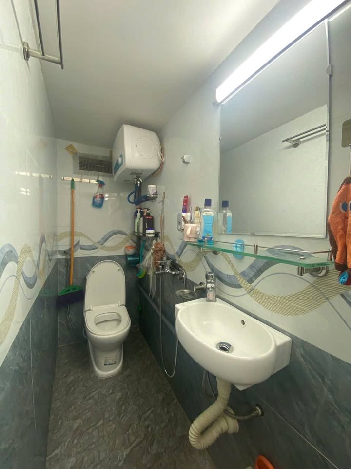 Nhà 3 tầng 229 Hàng Kênh 25m² giá 1.65 tỷ - Sẵn sàng vào ở ngay!