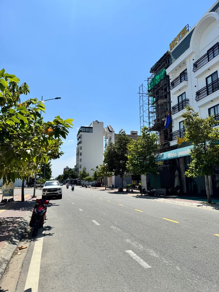 Đất liền kề mặt tiền đường Hoàng Diệu 180m² giá 10 tỷ - Cơ hội đầu tư vàng!