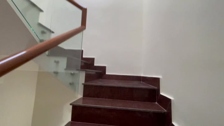 Nhà mặt tiền 5 tầng tại đường Hoàng Diệu, Phan Rang 450m² giá 25 triệu - Đầu tư sinh lời ngay!