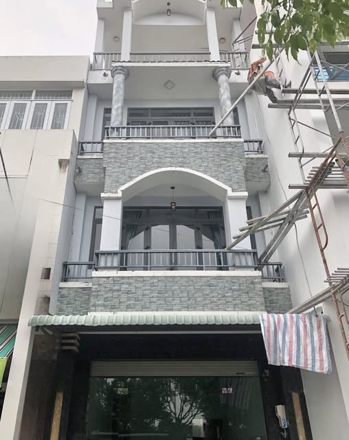 Nhà mặt tiền kinh doanh Long Tâm, Bà Rịa 3 tầng giá 25 triệu - Kinh doanh và sống lý tưởng!